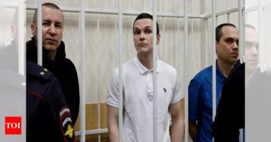 Alexei Navalny: Russian court sentences Navalny’s lawyers for alleged 'extremist' ties