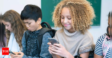 Canada implements cell phone ban in classrooms: Will it be a cure for distraction in teens?