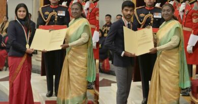 Manu Bhaker and D Gukesh Among four Receive Khel Ratna From President Droupadi Murmu