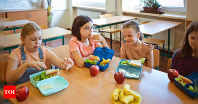 Peaceful lunchbreak of 20 minutes too long for students? Washington school administrators believe so