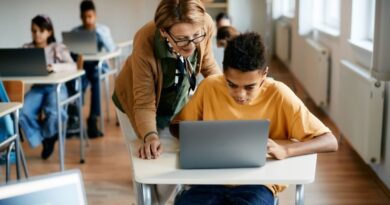 Teachers And Technology: Struggles With EdTech And How To Help