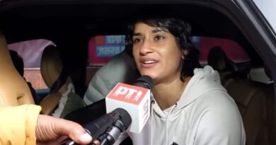 former olympic athlete vinesh phogat blasts bjp aap for copy pasting schemes delhi elections 2025